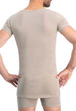 Load image into Gallery viewer, NOSHIRT dry - deep V - invisible khaki - achterkant