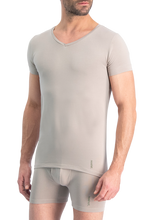 Load image into Gallery viewer, NOSHIRT original - regular V - invisible khaki
